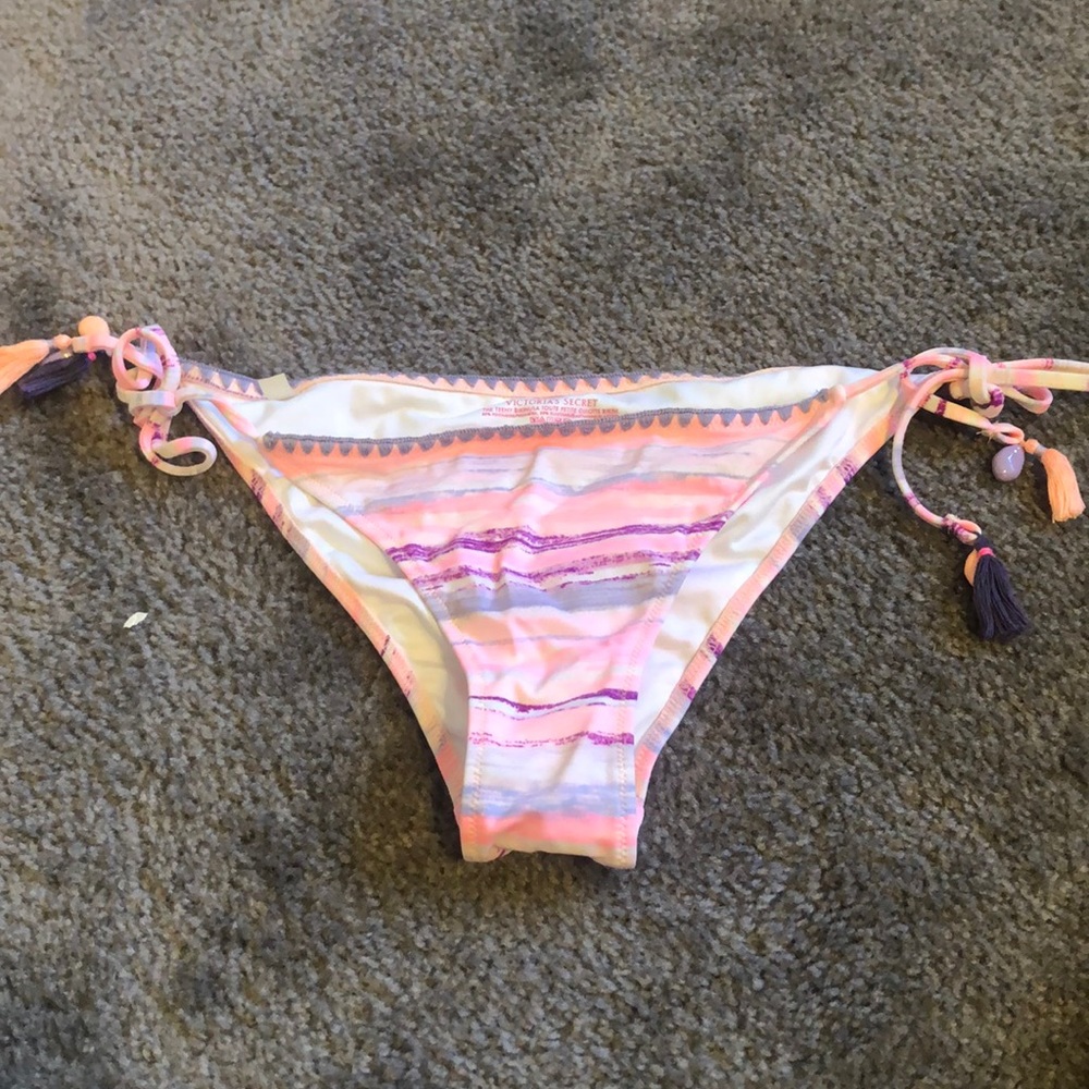 Victoria’s Secret bottoms